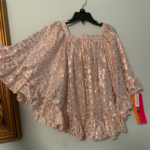 Biscotti & Kate Mack Other - 🎉HPx3🎉Gold Animal Print Chiffon Cover